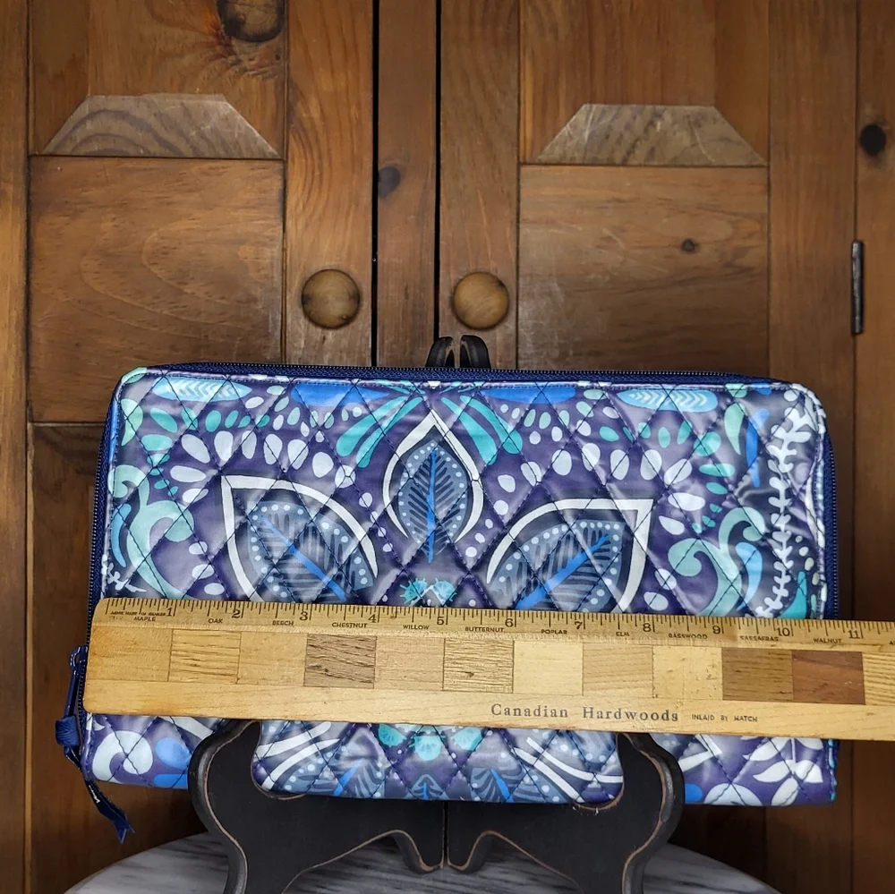 Vera Bradley Factory Personal Travel Organizer - Picture 5 of 13